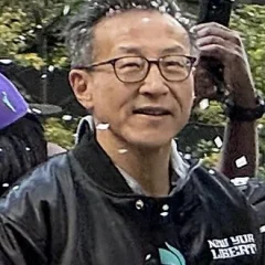 Joseph Tsai height profile photo