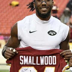 Josh Adams (American football) height profile photo