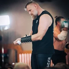 Josh Barnett height profile photo