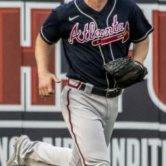 Josh Tomlin height profile photo