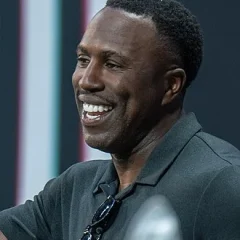 Jozy Altidore height profile photo