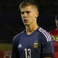 Juan Foyth height profile photo