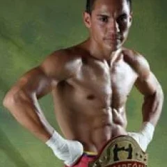 Juan Francisco Estrada height profile photo