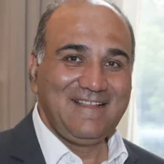 Juan Luis Manzur height profile photo