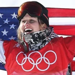 Julia Marino (snowboarder) height profile photo