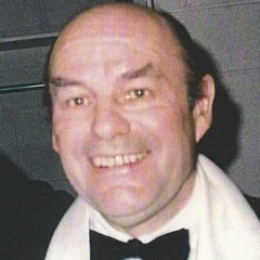 Julian Bream height profile photo