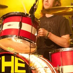 Julian Dorio height profile photo
