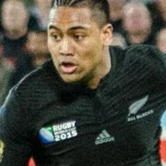 Julian Savea height profile photo
