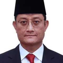 Juliari Batubara height profile photo
