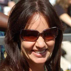 Julie Cypher height profile photo