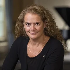 Julie Payette height profile photo