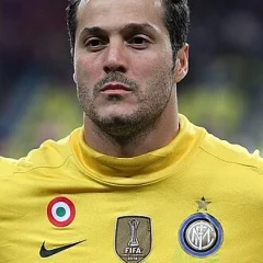 Júlio César (football goalkeeper, born 1979) height profile photo