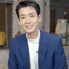 Jung Kyung-ho height profile photo