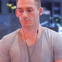 Justin Bonomo height profile photo