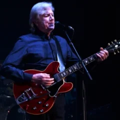 Justin Hayward height profile photo