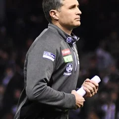 Justin Longmuir height profile photo