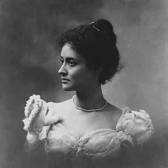 Kaʻiulani height profile photo