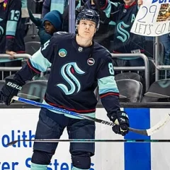 Kaapo Kakko height profile photo