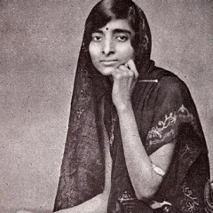 Kamala Nehru height profile photo