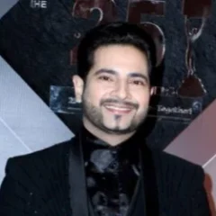 Karan Mehra height profile photo