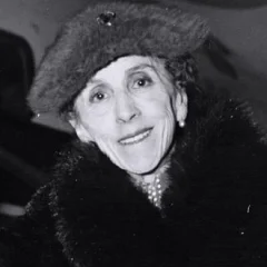 Karen Blixen height profile photo