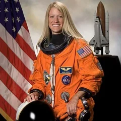 Karen Nyberg height profile photo