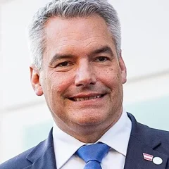 Karl Nehammer height profile photo
