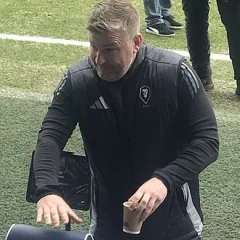 Karl Robinson height profile photo