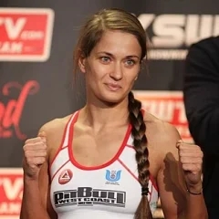 Karolina Kowalkiewicz height profile photo