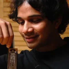 Karthik (singer) height profile photo