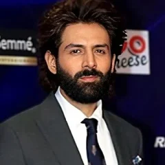 Kartik Aaryan height profile photo