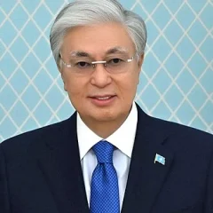 Kassym-Jomart Tokayev height profile photo
