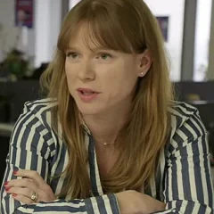 Kate Bedingfield height profile photo
