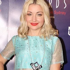 Kate Miller-Heidke height profile photo