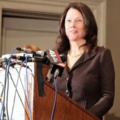 Kathleen Zellner height profile photo