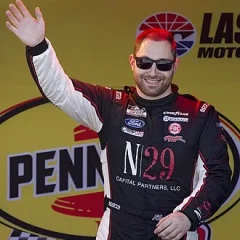 Kaz Grala height profile photo