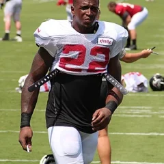 Keanu Neal height profile photo