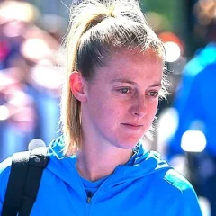 Keira Walsh height profile photo