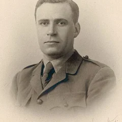 Keith Murdoch height profile photo