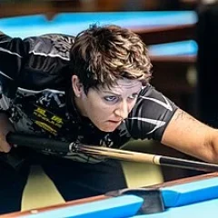 Kelly Fisher height profile photo