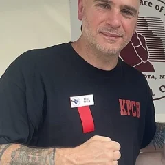 Kelly Pavlik height profile photo