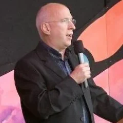 Ken Bruce height profile photo