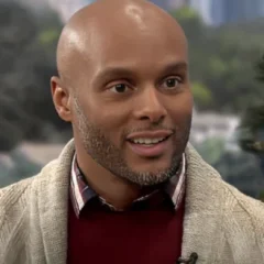 Kenny Lattimore height profile photo