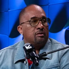 Kenya Barris height profile photo