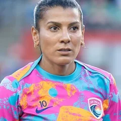 Kenza Dali height profile photo