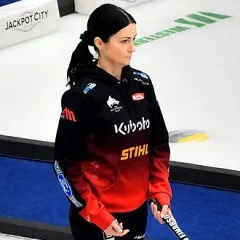 Kerri Einarson height profile photo