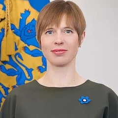 Kersti Kaljulaid height profile photo