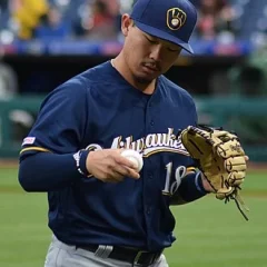 Keston Hiura height profile photo