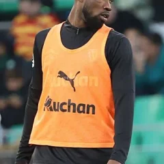 Kevin Danso height profile photo