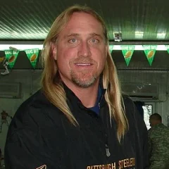 Kevin Greene height profile photo